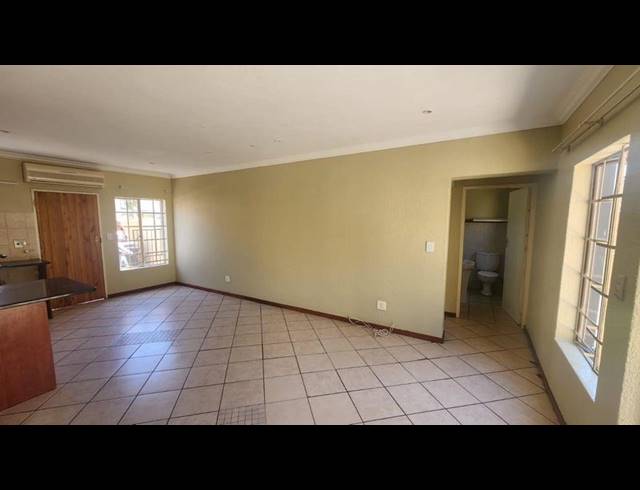 3 BEDROOM TOWNHOUSE FOR SALE IN ANNLIN